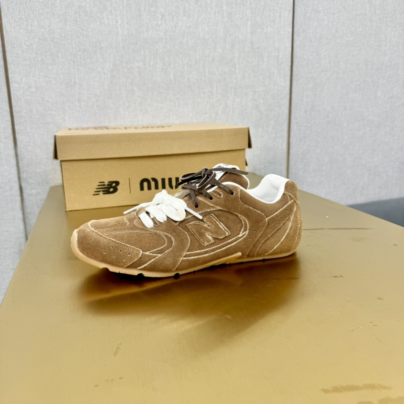 Miu Miu Casual Shoes